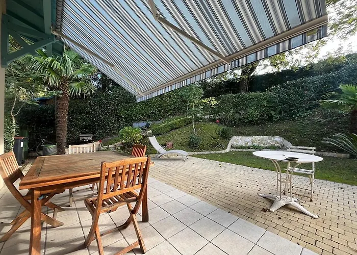 Holiday home Maison Charmante 6 Personnes